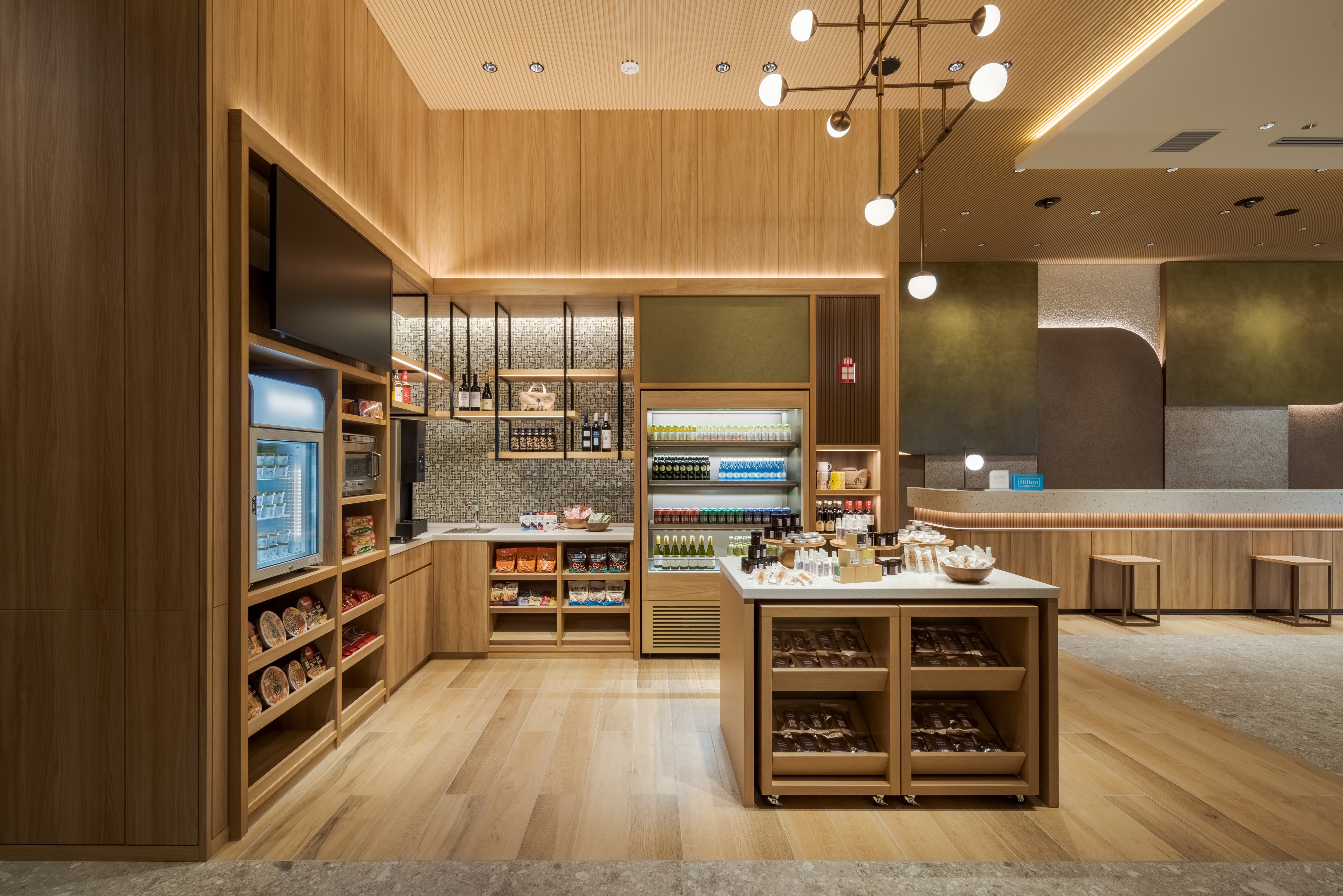 【上下セット】THE HOTEL LOBBY ARCHIVES 大阪初出店】グループ滞在に特化した無人ホテル「illi Jam